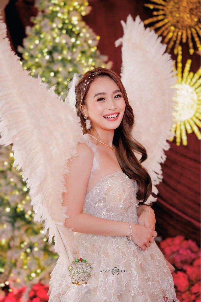 TeamIsabelOFC's tweet image. Bubbly Boss @isabellaohoo wearing her own creation, Isabel Laohoo PH, for #StarMagicalChristmas2024 🪽😍🎄

📸: instagram.com/p/DCxcPYHTnXo/…

Isabel Laohoo | #IsabelLaohoo