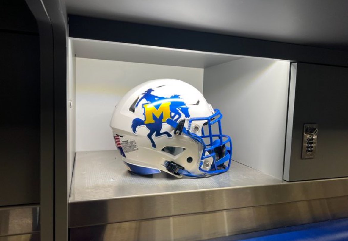 00GONESLIDE's tweet image. I had a great time Yesterday @McNeeseFB🤠💙💛💙 @CoachGGoff @CoachAI @PrepRedzoneLA @jkleesportz @FbIberia @samspiegs
@TheUCReport #GeauxPokes🤠