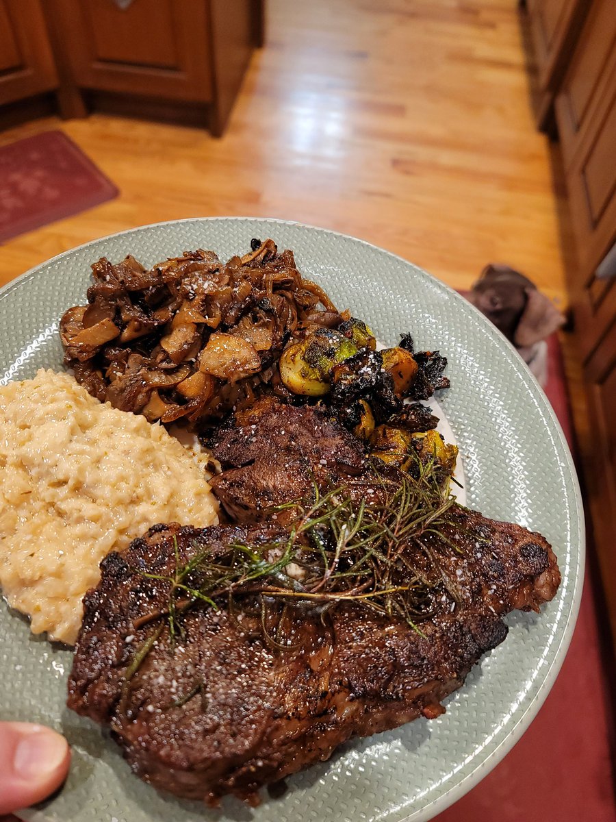 GoodOldAndy's tweet photo. Sunday is #steaknight around here. I hope your weekend went as well as mine.
#reversesear #beef #youcancook #cookathome https://t.co/5XwYgEdxTs