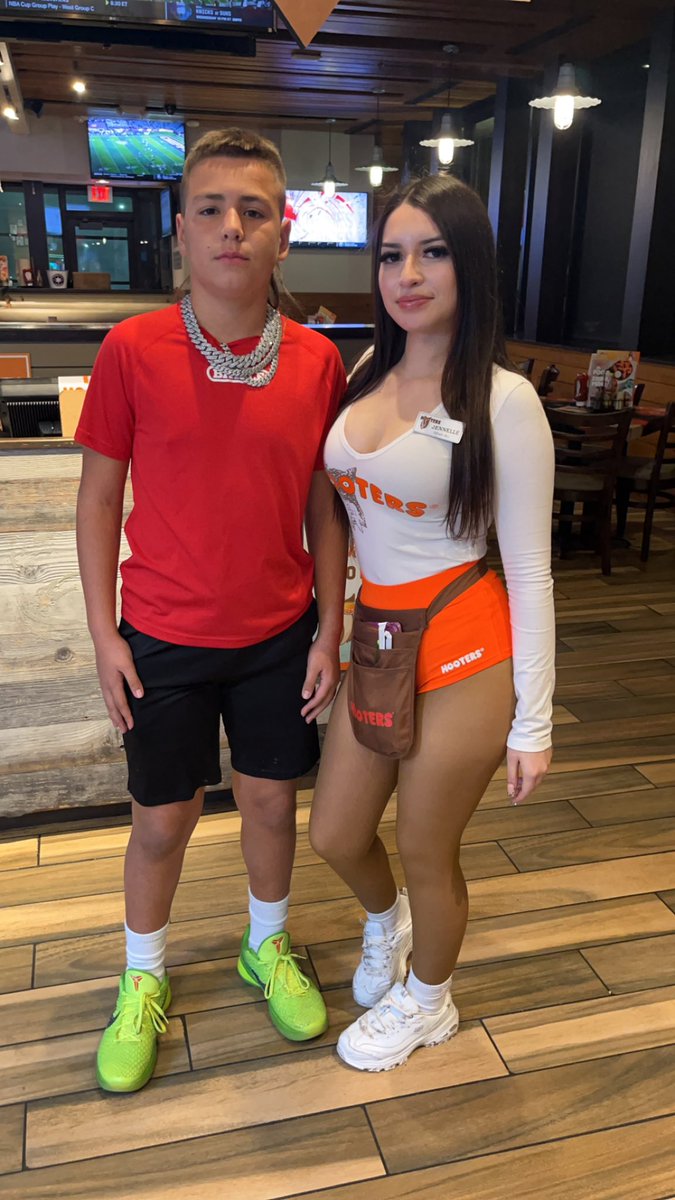 BabyGronk5's tweet image. THE RIZZLER COULD NEVER