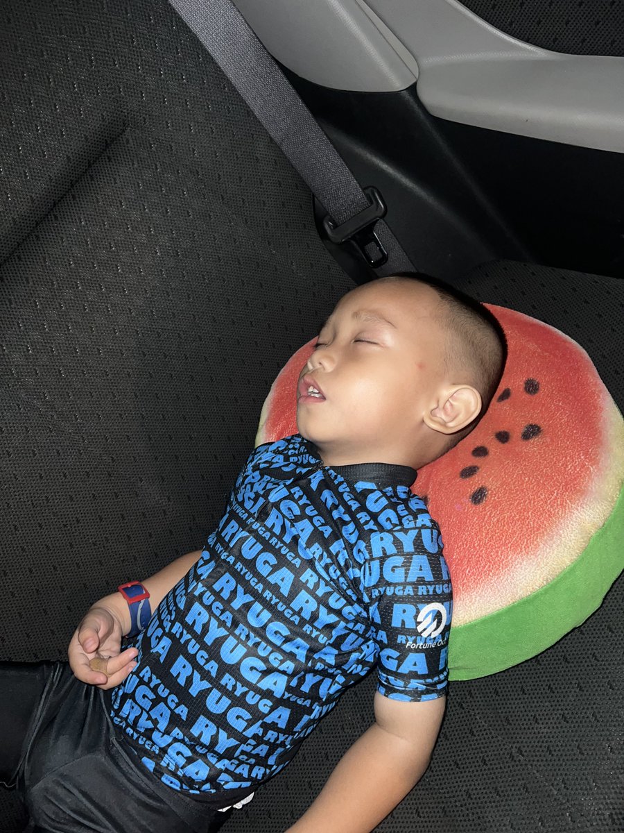 yogaYK's tweet photo. race hari sabtu,sblm berangkat ngamuk di rmh abis2an,pas race QF tidur di event, dibangunin suruh balap cape &amp; msh ngantuk,akhirnya masuk final novice start sambil ngamuk &amp; nangis krn dibangunin tidur sm dipaksa race. Jadinya cuma dpt Podium 2 Novice (peringkat 8 seluruh peserta) https://t.co/buvMXnCzhf
