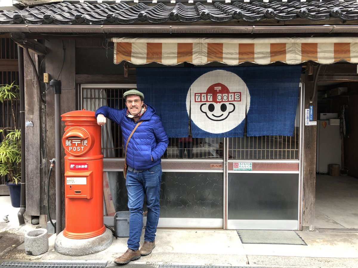 DaveOStory's tweet photo. Thinking about the Canada Post work stoppage situation &amp; how impacts my fave New Year Card tradition ~~ Yeah it ain't about me – cheques, gifts, important items, and required support impacted

What am i missing about? What to do about cards for Canada? Wait or Digital only? https://t.co/LT9NcJCjTj