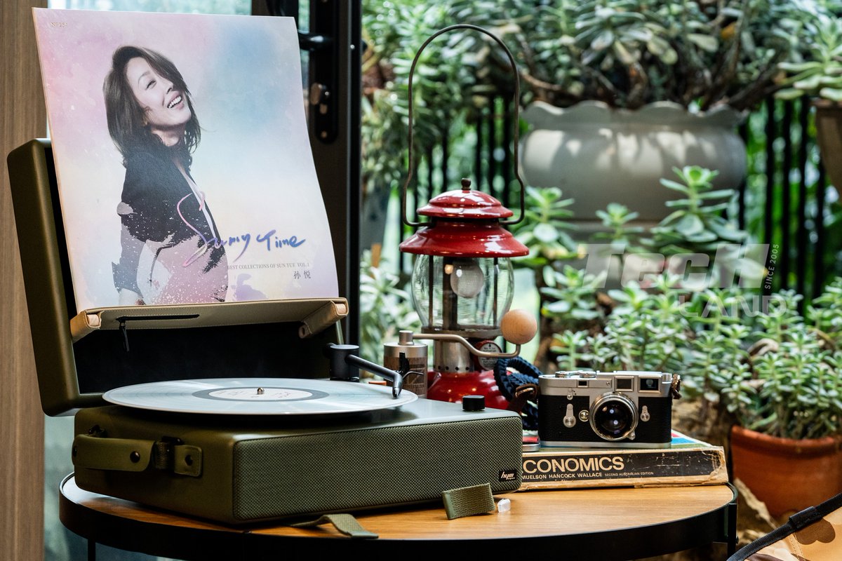 AudioTechland's tweet photo. Người đời thường đổ cốc nước đục trong tay đi rồi chạy vạy ngược xuôi khắp cuộc đời gió bụi này tìm một cốc nước trong. Tìm cả đời không thấy.
--------
TecHland Audio
39 Tràng Thi, Hoàn Kiếm, Hà Nội
0243 8524 524
#Gramophone #techland39trangthi #Music #togo https://t.co/FzdTQhierM