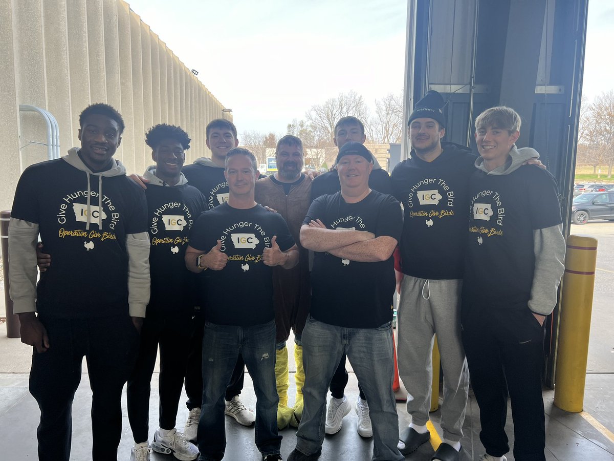 Wade Leslie tweet media