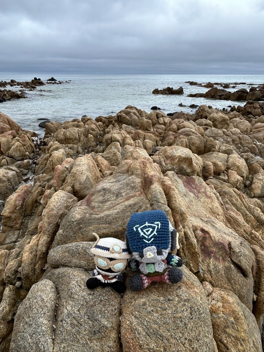 wedginaaa's tweet photo. they went out on another trip! #toastedwire https://t.co/4u2JKR5cV5