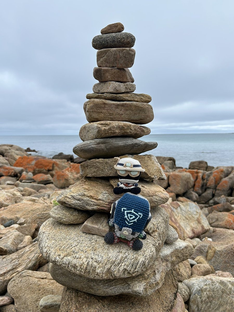 wedginaaa's tweet photo. they went out on another trip! #toastedwire https://t.co/4u2JKR5cV5