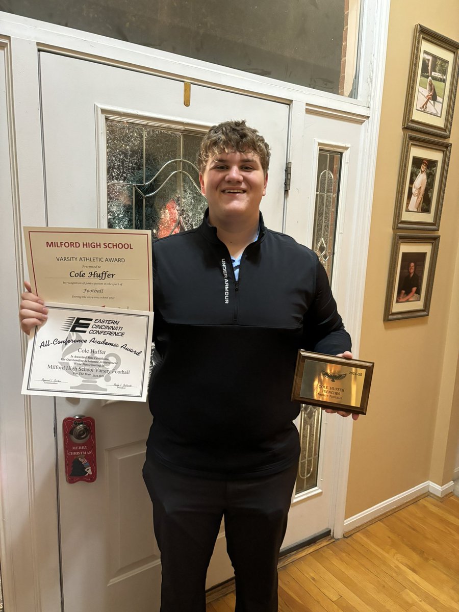 ColeHuffer1's tweet photo. During tonight’s banquet for the season, I was awarded with the “Trenches Award” and “All-Conference Academic Award”.  Thank you to everyone who has made these last 12 years playing Milford Football so special!❤️🤍🙏 https://t.co/WkFb1E9ivs