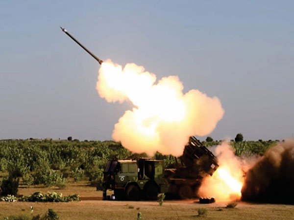 IndianTechGuide's tweet image. 🚨 India starts exporting Pinaka weapon systems to Armenia.