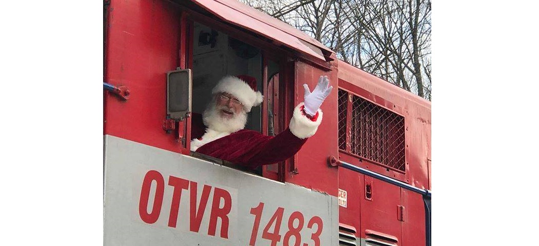 Ride the Santa Express!  

bmlrail.com

#Maine #Christmas #Santa #SantaClaus #MaineThing #FamilyFun #holidayseason #happyholidays #midcoast #CentralMaine #TrainRide #giftideas #Noel #Noveltygift #Train