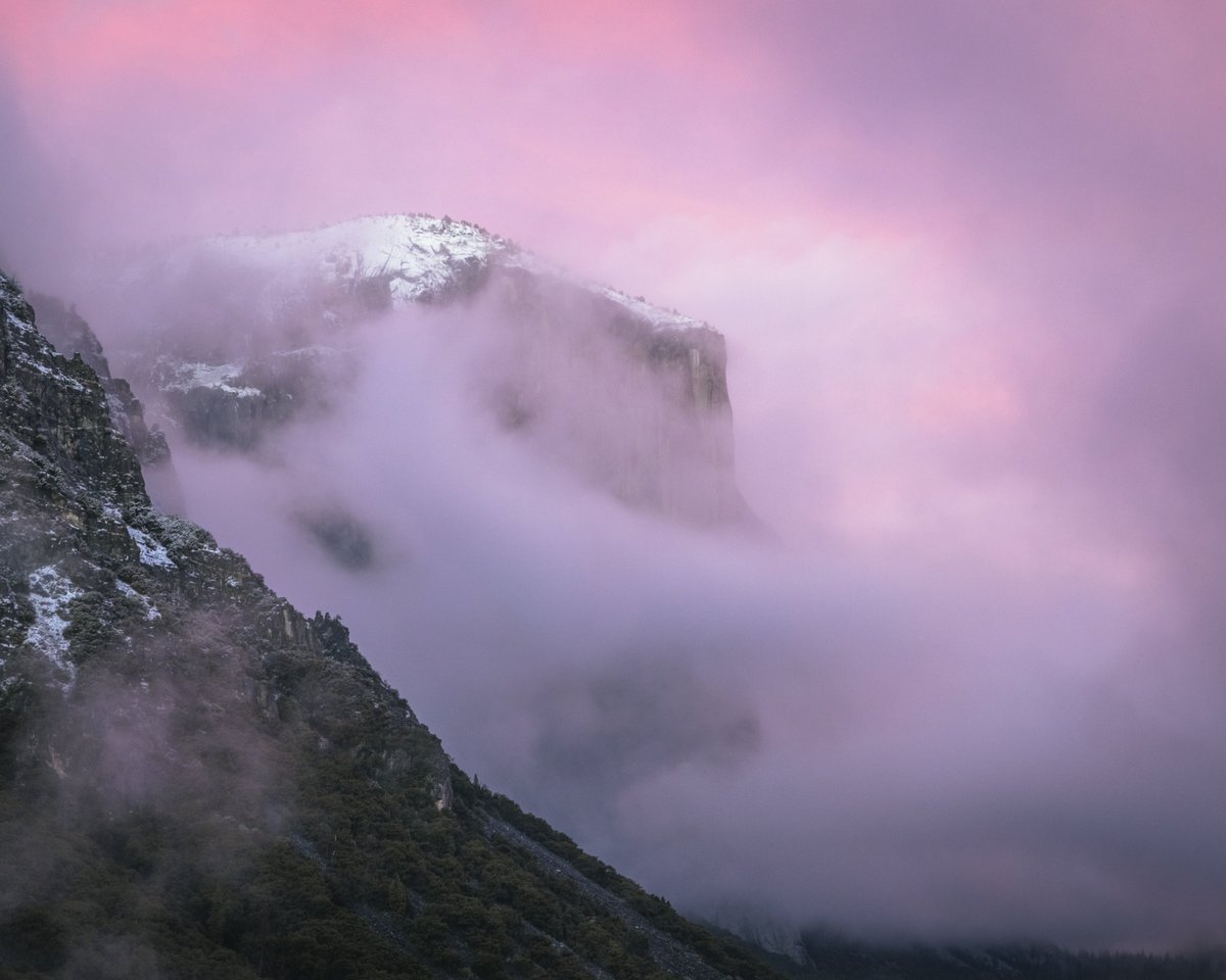 CodyMayer22's tweet image. Yosemite in the rain