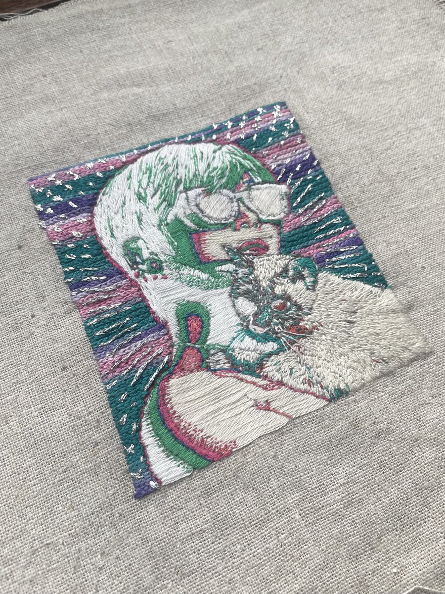 tdk123___'s tweet photo. 林檎さんお誕生日おめでとうございます🎂
今年も手刺繍しました。景気の回復素晴らしかったです、いつもパワーをありがとうございます。残りの2公演も応援しています🏳✨

#椎名林檎
#椎名林檎誕生祭 
#椎名林檎誕生祭2024
#景気の回復 https://t.co/vTxY1WkkaQ