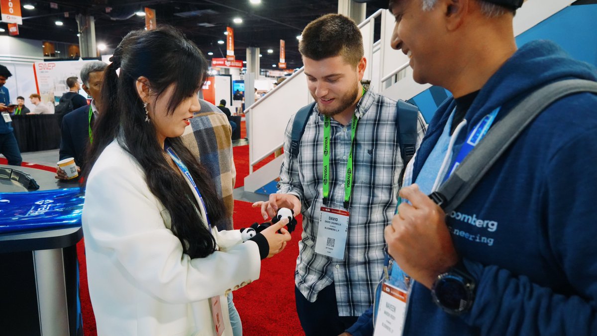 fboxdata's tweet photo. 💡 Exciting times at Super Computing 24!
FBOX showcased containerized & micro module solutions for data centers using immersion, cold plate, & air cooling. 🔥
Our booths attracted universities, project owners, & investors eager to explore next-gen cooling tech. 🚀
#FBOX #SC24 https://t.co/Hlk3vtffdX