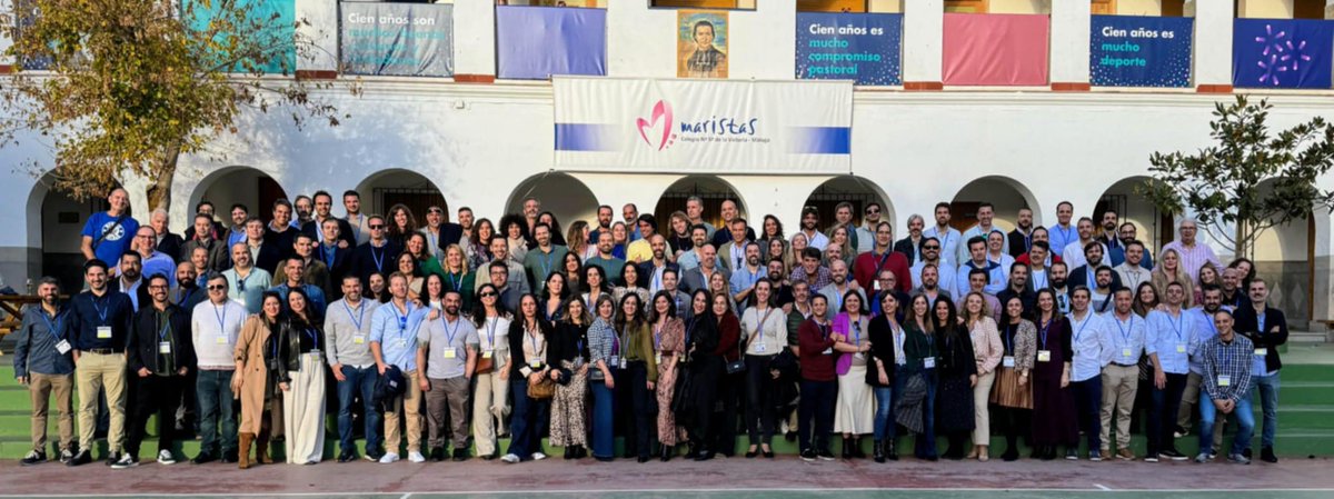 El pasado sábado acompañamos a la promoción de 1999 en su celebración  de los 25 años de salida del colegio. Mas de 130 antiguos alumnos junto a sus tutores, profesores y dirección sentimos que fue una bonita experiencia. Gracias por la colaboración con compañeros valencianos.