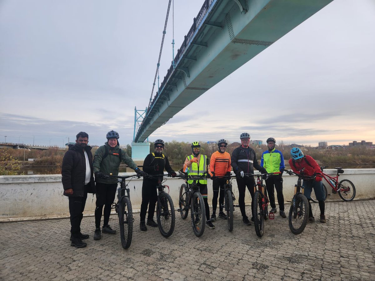 InfoGujarat's tweet image. વડોદરાથી લંડનનો સાઇકલ પ્રવાસ...

15 હજાર કિલોમીટર લાંબા, દુષ્કર અને સાહસિક સાઇકલ પ્રવાસ માટે મક્કમ મનોબળ સાથે નીકળેલી નિશાએ 152 દિવસમાં 11,325 કિમી સાઇકલ ચલાવી રશિયામાં પ્રવેશ કર્યો....

#CyclingJourney #AdventureSpirit #VadodaraToLondon