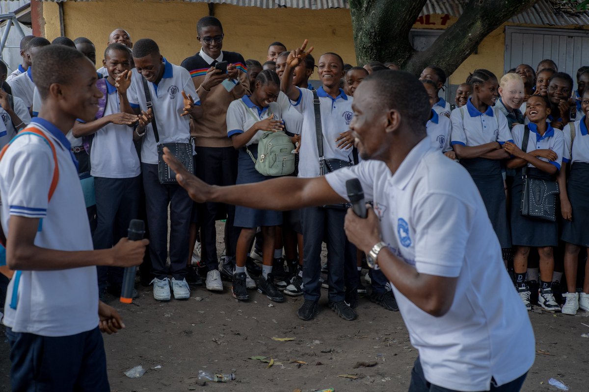 📅Aujourd'hui commence la campagne des #16jours d'activisme contre les violences basées sur le genre. A Kinshasa, 49% des cas VBG pris en charge médicalement par MdM ont entre 10 et 14 ans.➡️MdM lutte contre les VBG via des sensibilisations dans la communauté et dans les écoles.
