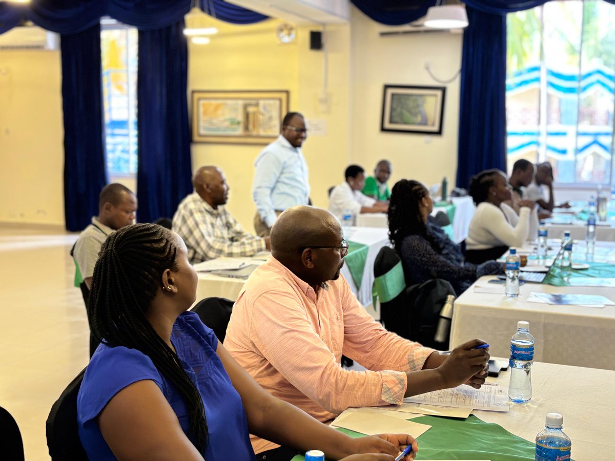 ClubsWildlife's tweet photo. Happening Now!
@clubswildlife in partnership with @AWF_Official has kicked off a 3-day interactive workshop in #Mombasa to shape conservation education. This aims to develop a comprehensive curriculum & educator guide that can be employed nationally.
#learntoconserve https://t.co/BQIZN0qiE4