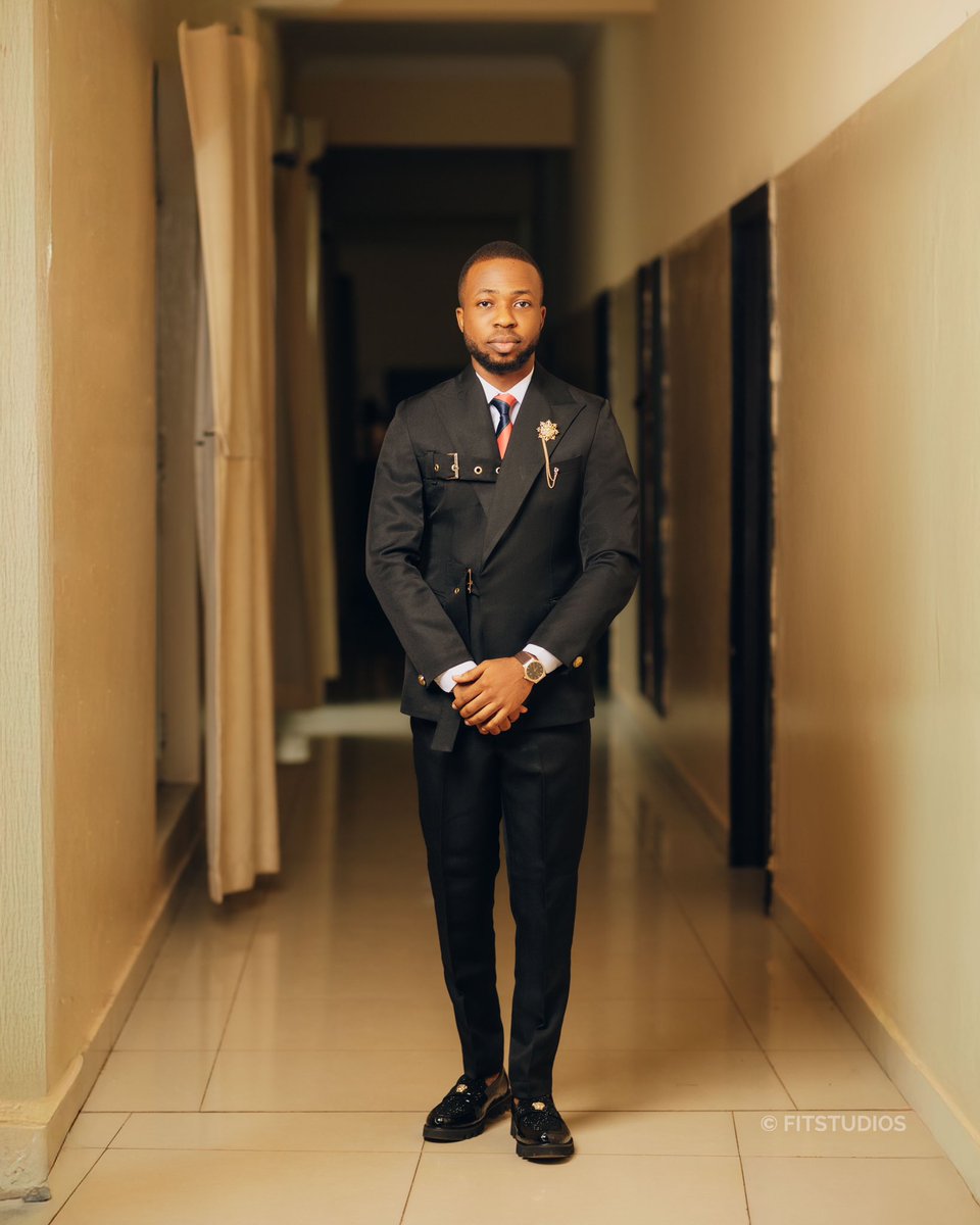 thissbavick's tweet photo. Let me reintroduce myself to y’all 

Physiotherapist Balogun Victor (BMR/PT) Ife ✨🚀🚀 https://t.co/wEPoMNgKHG