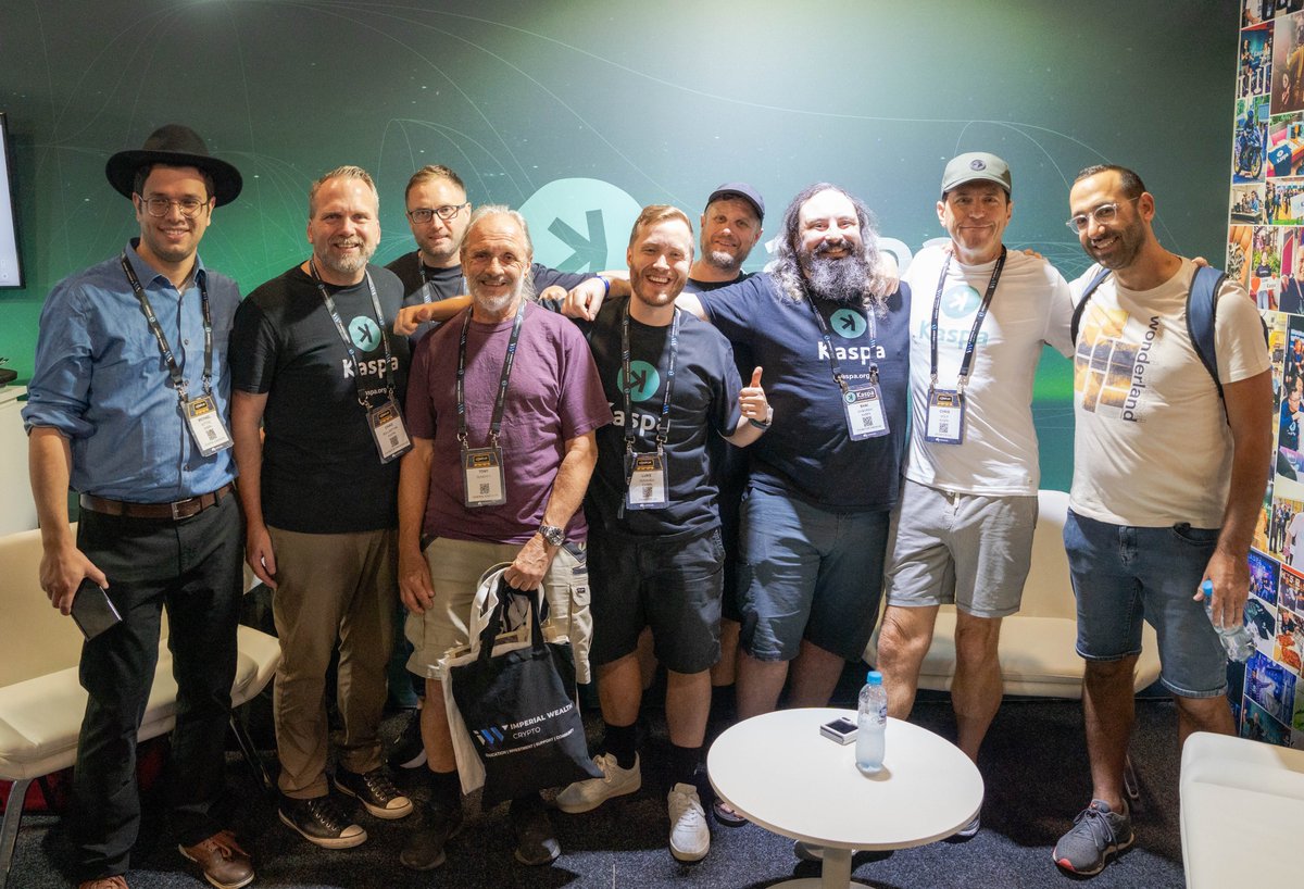 Kaspa_KEF's tweet photo. A great one at @AusCryptoCon with @elldeeone @DesheShai @Kaspa_HypeMan @ChadBallantyne @hashdag @MichaelSuttonIL and all the attendees who add more color to the KasFam!

For most of us, this is the first time we are in the other hemisphere and it is an amazing wrap up for the @Kaspa_KEF backed #KaspaWorldTour 2024. A report of will be made available on our website soon and we hope to see you again in 2025!