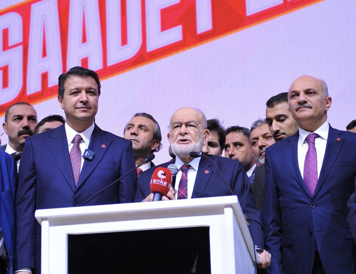 Saadet Partimizin 9. Olağan Büyük Kongresi’nde Genel Başkanımız olarak seçilen Mahmut Arıkan Bey’i tebrik ediyor, kendisine üstün başarılar diliyorum.

Bu sürece dair kaygılarımızı ve ideallerimizi; kararlı, nazik ve ilkeli bir duruşla dile getirerek kongremizin kardeşlik ruhu