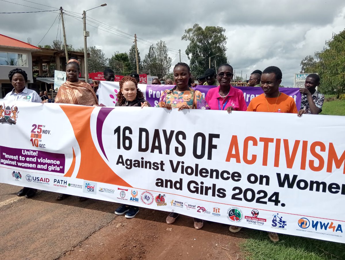 UririSJC's tweet photo. Human rights defenders and public benefit organizations march in the street of Migori against violence on gender.
#16DaysOfActivism 
#EndFemicideKE https://t.co/7it0sdIcrO
