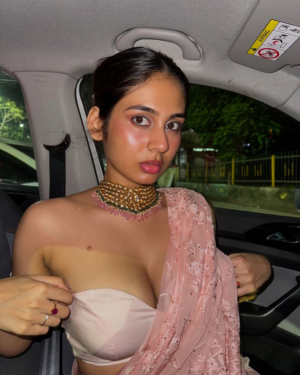 Star Gallery tweet media