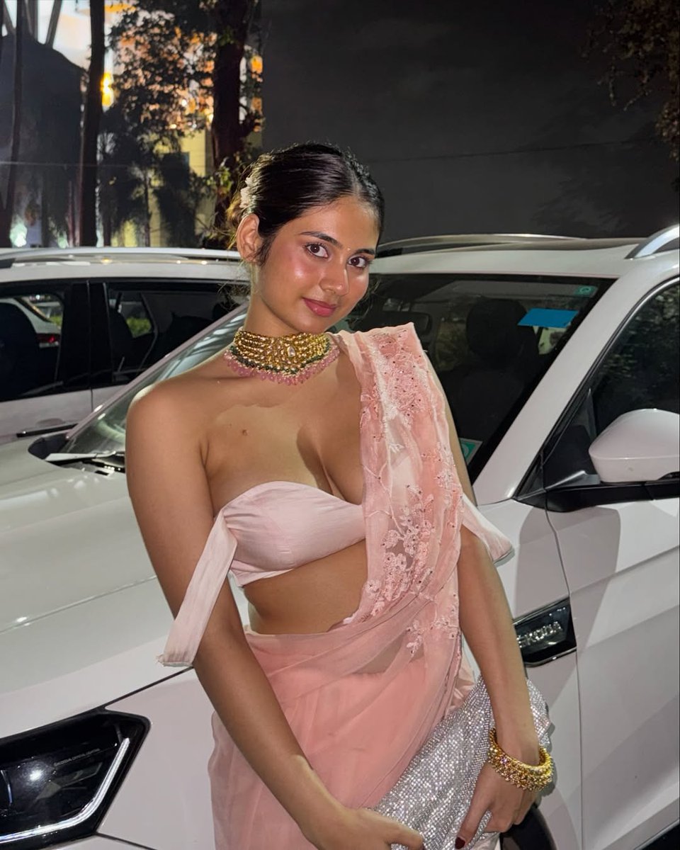 Star Gallery tweet media