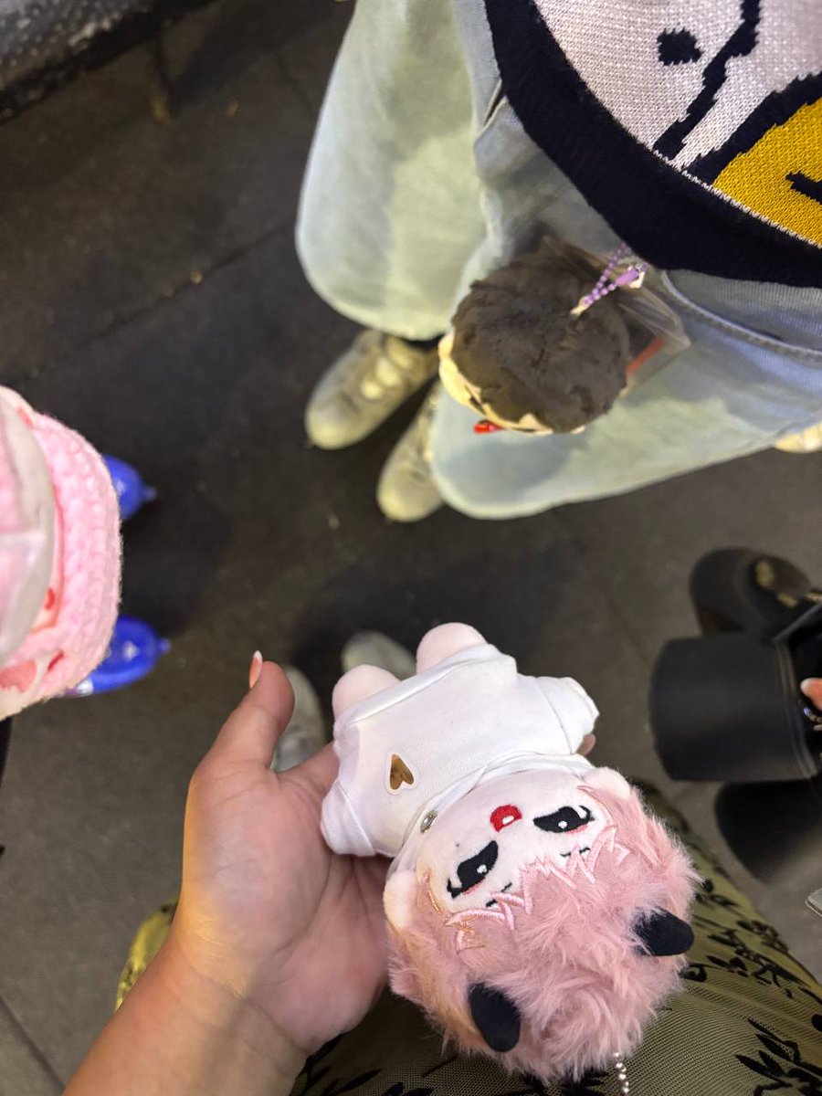 sunoospsyche's tweet photo. Sunoo cult united. ~โก
๐ day filled with fun and a lot of walking >3<
#BARAGI #SUNOO
See you on WTL๐ https://t.co/1Fk8HUfcz6