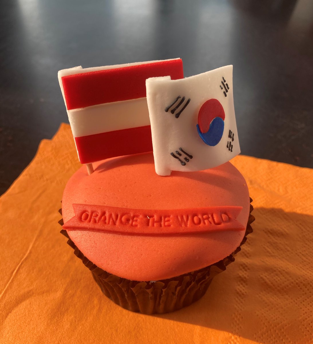 "Orange the World"-EU <a href="/euinkorea/">EUinKorea</a> solidarisiert sich mit dem Kampf gegen Gewalt an Frauen und Mädchen.
Die Österreichische Botschaft Seoul veranstaltete zu diesem Thema eine Diskussionsrunde mit engagierten Vertreterinnen aus der Zivilgesellschaft. #EndTheViolence #OrangeTheWorld