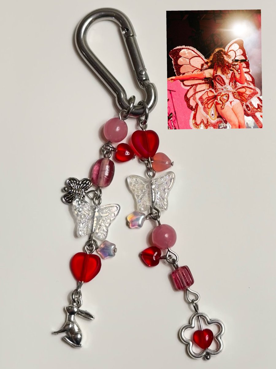 braceletladyy's tweet image. my next drop is on december 14th at 3pm pst!!

you can check out the hompage of my site for a gallery of everything that will be available! 

i'll be opening customs a few times before the 14th so look out for that too!!

jewelrybyjacqui.com