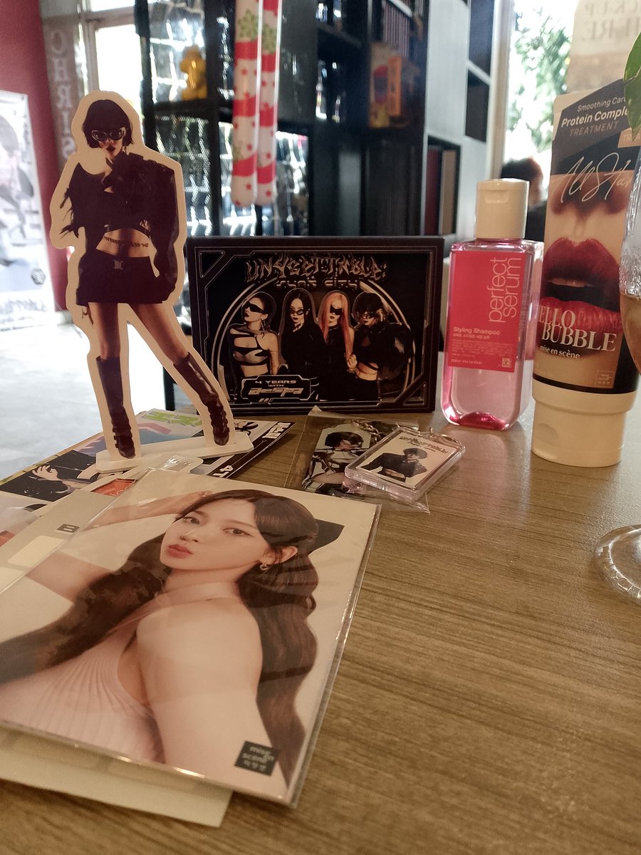 eldritchielm's tweet photo. couldn't be any happier! thank you so much @aespaMYPH successful event! we went home packed with freebies from generous sponsors special thanks to @miseensceneph got the wonderful privilege to receive the perfect hair serum set! 

#SYNKCITY
#PerfectMakesPerfect https://t.co/d3q5nGLYAH