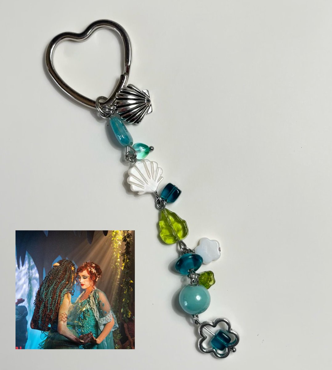 braceletladyy's tweet image. giveaway!! tysm for another successful drop 🫂❤️

one winner will get a free custom piece inspired by ANYTHING they want!! any song/movie/color scheme/snoopy/etc

to enter:
-follow me + rt
-rt my pinned tweet

ends on 11/30!! 12 days of giveaways starts the next day 🤭