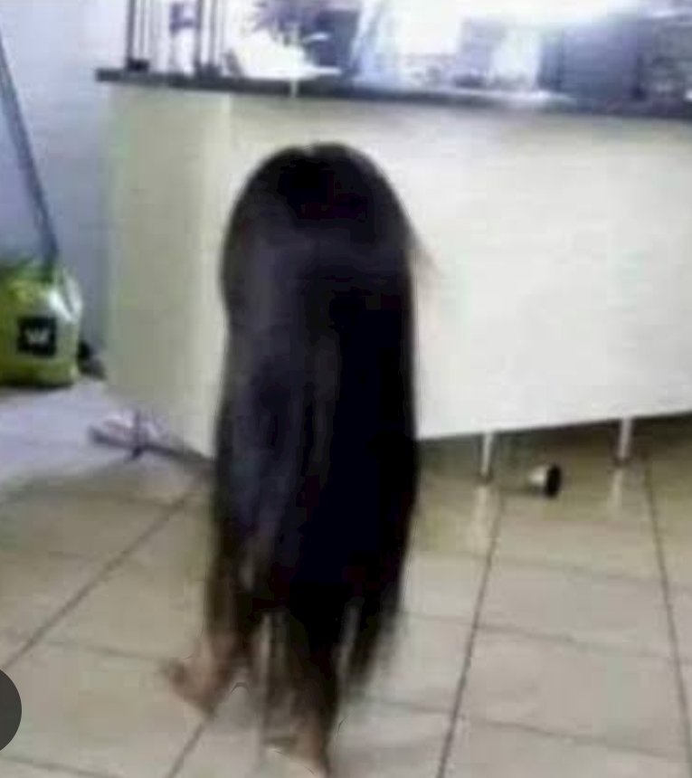 IamCarolPrimah's tweet image. Full Frontal wig ya 400,000😂