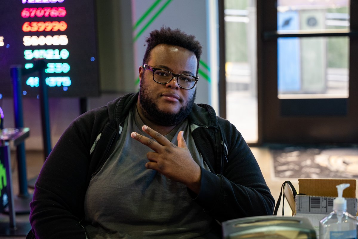 RumbleInSoCal's tweet image. This man might be done giving his thanks on stream, but @Kizzie_Kay definitely needs his flowers as well. We were all pulled in by his wild dreams to join the community together 3 months ago, and produced a fun ass tournament as a result. Thanks Captain!