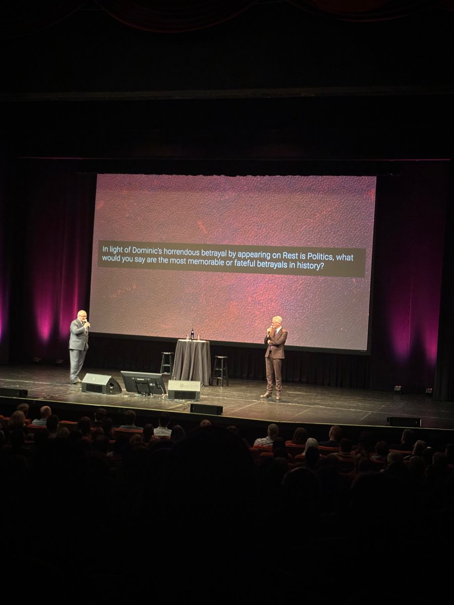 DarthBoland's tweet photo. Thanks for answering my question! @holland_tom @dcsandbrook @youngsm1th @TheRestHistory — what a great show, come to SF anytime! #RIHLive https://t.co/XXQayMxXgr