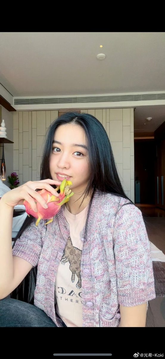 Kokikimurahk1's tweet image. Report from 光希 #koki
Waaaaaaa!! 
Been so long since I ate dragon fruit !! 
I looooove it 💓 ​​​
#webio #微博
