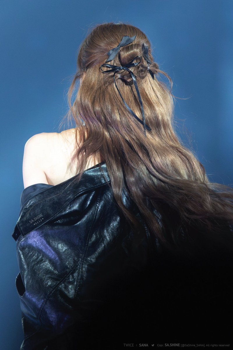 SaShine_SANA's tweet photo. 241117 MISAMO HAUTE COUTURE IN OSAKA DAY2
#트와이스 #사나 #TWICE #SANA #サナ https://t.co/Mo4WR0EoHp