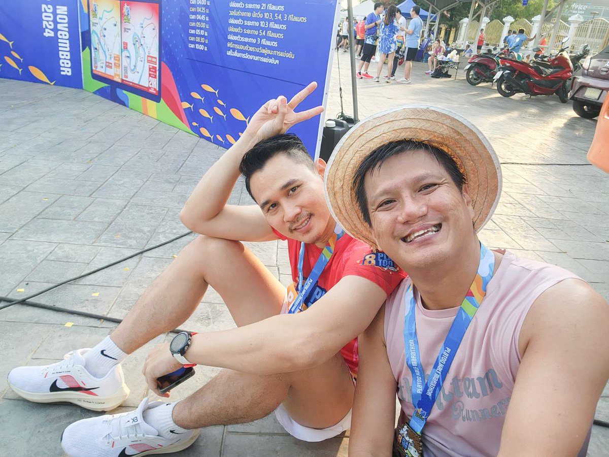 NinjaTooK's tweet photo. 🌟 'นุ' คนนี่ใช่มั๊ย..ที่เขาลือกันว่าเป็น ตัวท็อป ตัวตึง แดนปลาทู 🐟
#ปลาทูฮาล์ฟมาราธอน8
#ปลาทูฮาล์ฟมาราธอน
#PlatooHalfMarathon
#Pla2HalfMarathon
#Pla2HalfMarathon2024
#Platoo8 #วิ่งปลาทู
#Platoo #pla2
#วิ่งจนปลาทูหน้างอ
#tookkyrun https://t.co/UvC6HNi1Vg