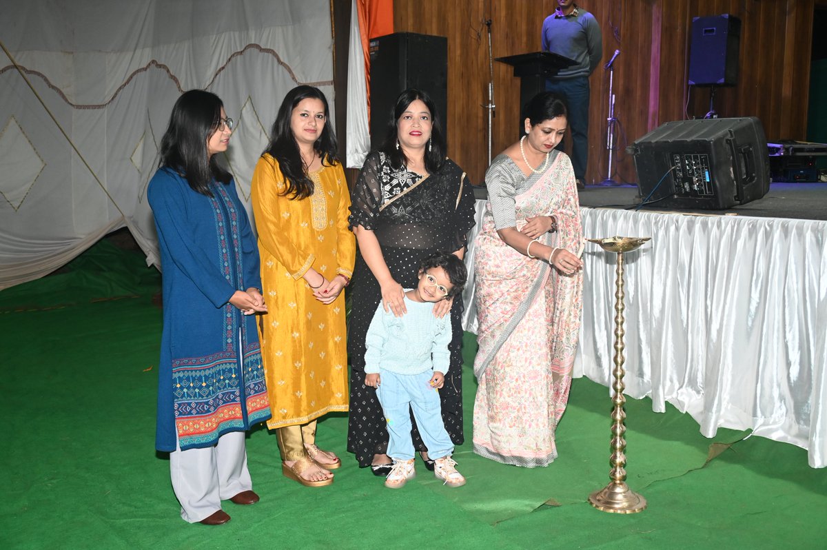 1BnSSB_INDIA's tweet photo. On dated 24/11/2024 1st Bn SSB Sonapur organized Cultural programme on the observance of the Communal Harmony Campaign and Fund Rising Week from 19th to 25th November 2024 at Bn Hqr SSB Sonapur.
#Communalharmonyweek
@SSBFTRGUWAHATI_ 
@SSB_INDIA https://t.co/NyuHOx0tVy