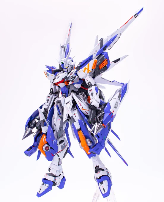#なんでも良いからSEED見せろ下さいフリーダム素体のキットはめっちゃ優秀なのでいっぱい欲しい 