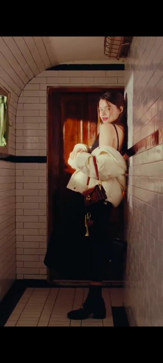 Cucciobella88's tweet photo. Perfect Model
#LOfficielThailand @LOfficielThai
#LOfficielMode #coach #coachNY
#CourageToBeReal #becky #beckyarmstrong #beckyrebecca
#beckangels @Coach https://t.co/JaUf3KHr8r