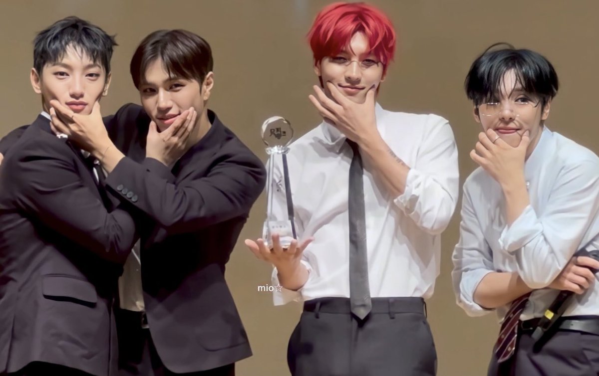 U6JvduYvzMbbhAg's tweet photo. #VANNER #배너
#BURN #automatic1stwin 
20241018
✨✨✨✨✨ https://t.co/P4iL9rCMOd