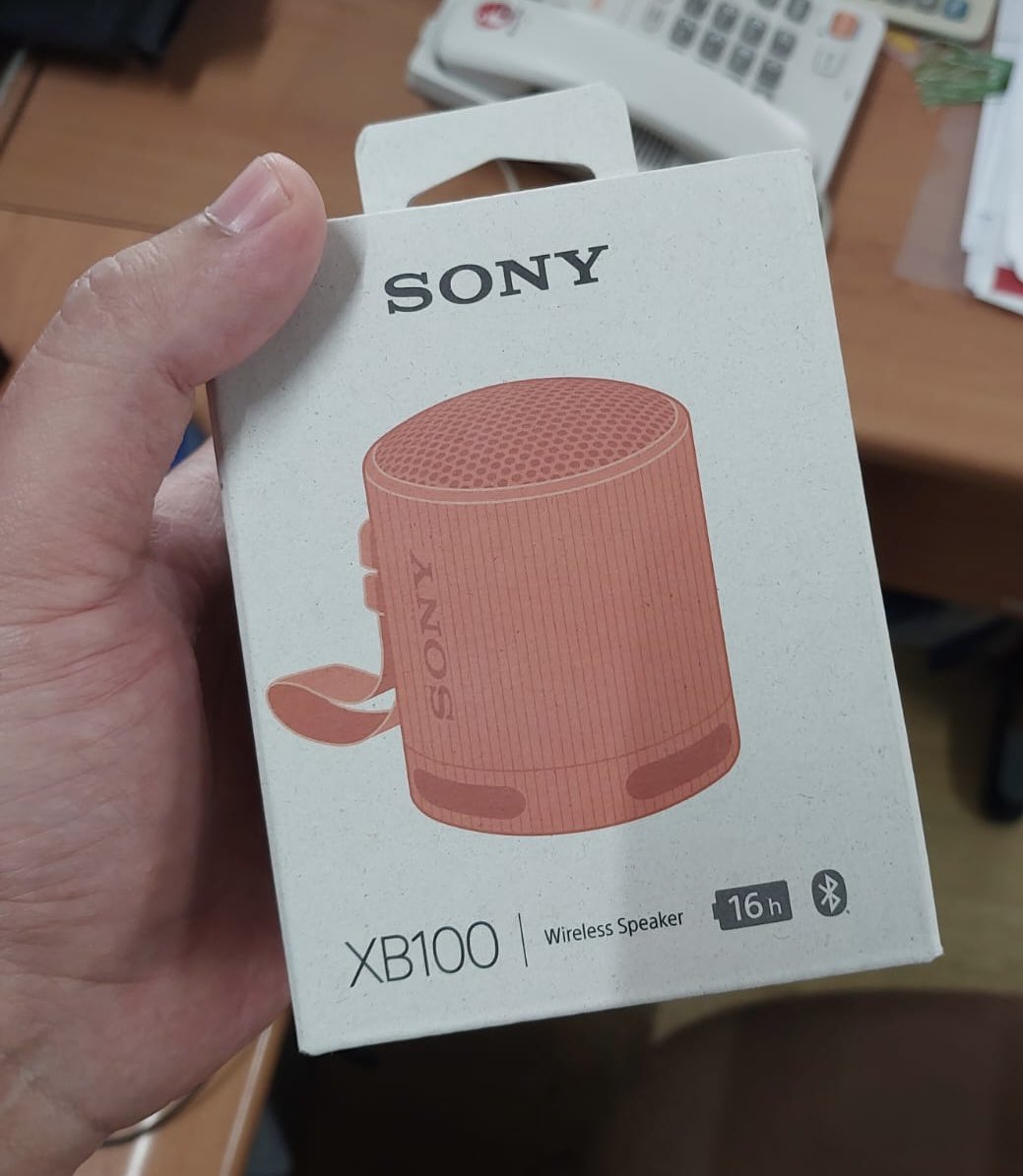 dessyamg's tweet photo. Dijual Sony SRS-XB100 Portable Wireless Speaker. Baru. Masih Segel. Original. 600k nego. https://t.co/Of6mBRHh9T