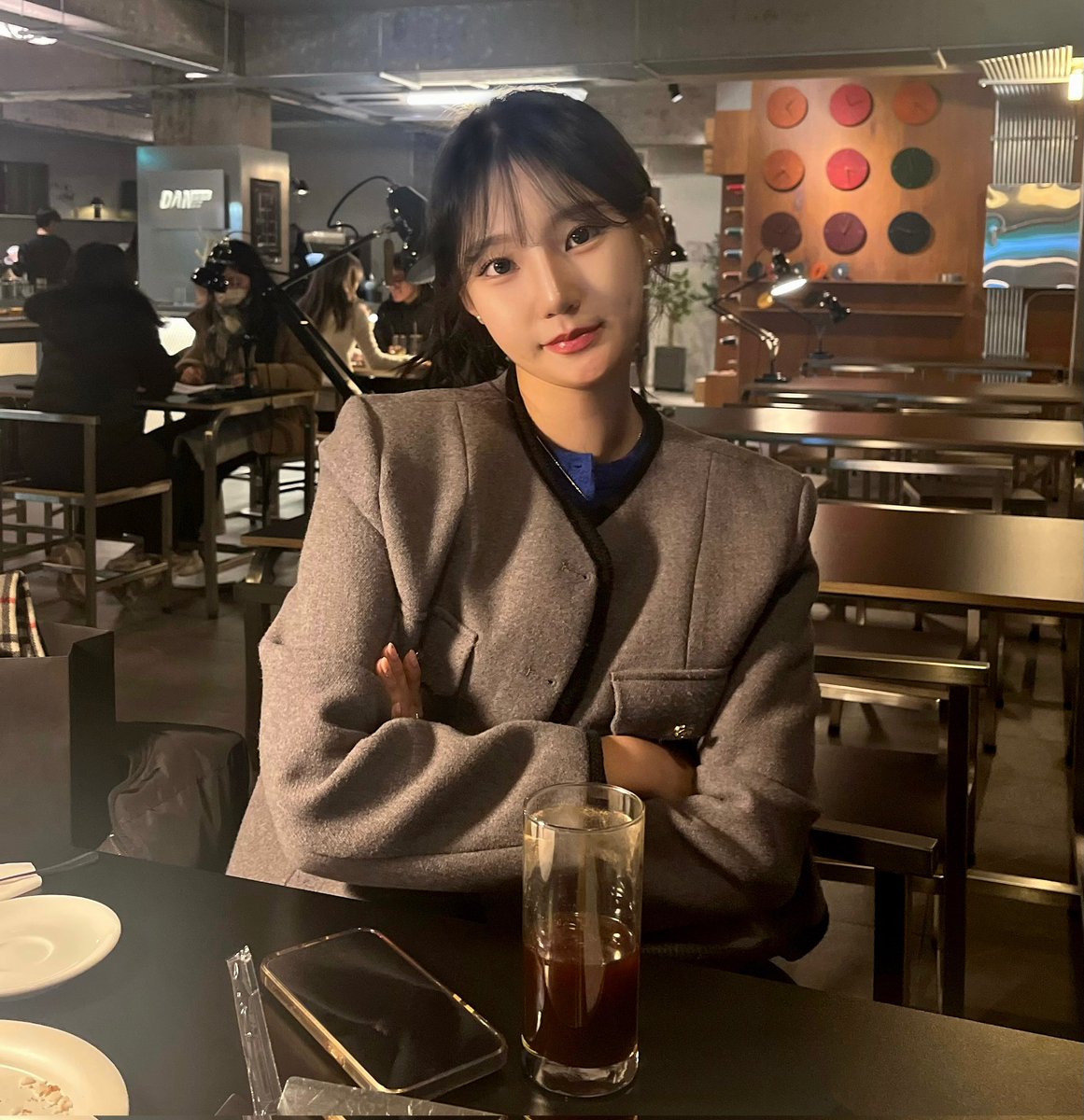 手術名 -輪郭3種
麻酔方法 - 睡眠麻酔
術後三か月目

#自撮り #セルフィー #芸能人 #自己管理 #インフルエンサー #形成外科 #皮膚科 #輪郭成形 #輪郭手術 #エラ削り #あごの手術 #整形前後 #整形手術 #輪郭3種 #頬骨縮小 #頬骨手術