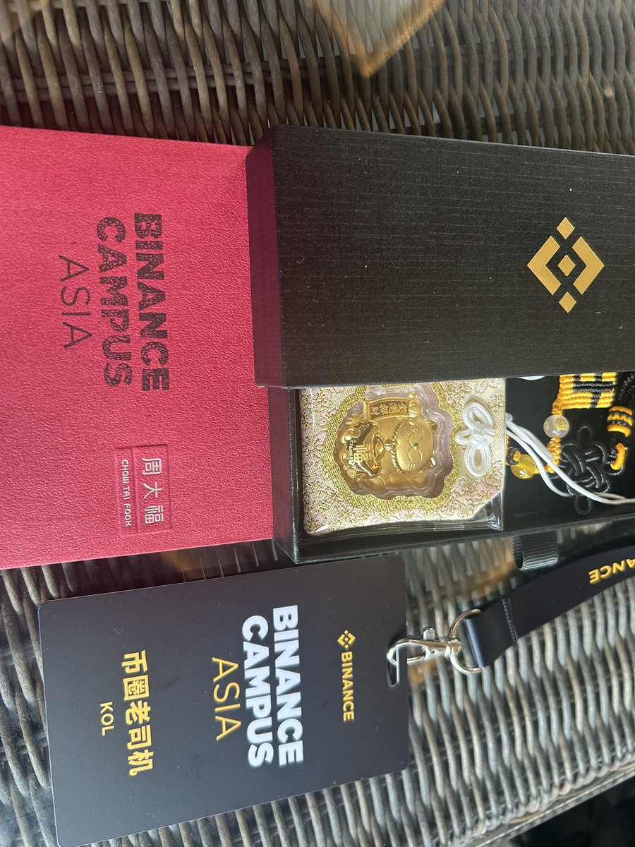 卧槽，果然是牛市了

币安开始送黄金了😂😂😂😂

送了一个黄金招财猫!!!!!

#BinanceCampus https://t.co/Z8inBQ9vuX