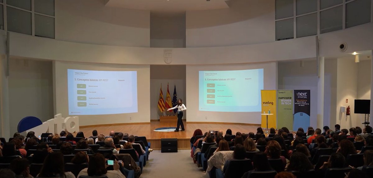 Sirviendo Código (@sirviendocodigo) on Twitter photo 😍No nos quisimos perder la <a href="/WTMZaragoza/">WTM Zaragoza</a>. Seguro que te apetece rememorar los mejores momentos de este evento en el que aprendimos de números, de cerebro, de diseño, de seguridad...
Te dejamos aquí el vídeo resumen ▶️youtube.com/watch?v=EwYhlF…
#WTMZ24 😍No nos quisimos perder la <a href="/WTMZaragoza/">WTM Zaragoza</a>. Seguro que te apetece rememorar los mejores momentos de este evento en el que aprendimos de números, de cerebro, de diseño, de seguridad...
Te dejamos aquí el vídeo resumen ▶️youtube.com/watch?v=EwYhlF…
#WTMZ24