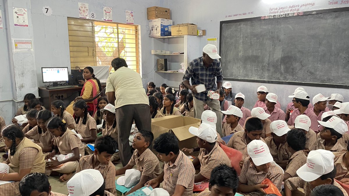 GW_TNWRD's tweet photo. Groundwater awareness program conducted at the Govt. High School, #Vellamadam by the Groundwater Division, #Tirunelveli on 22-11-2024. https://t.co/VzXicKkztR