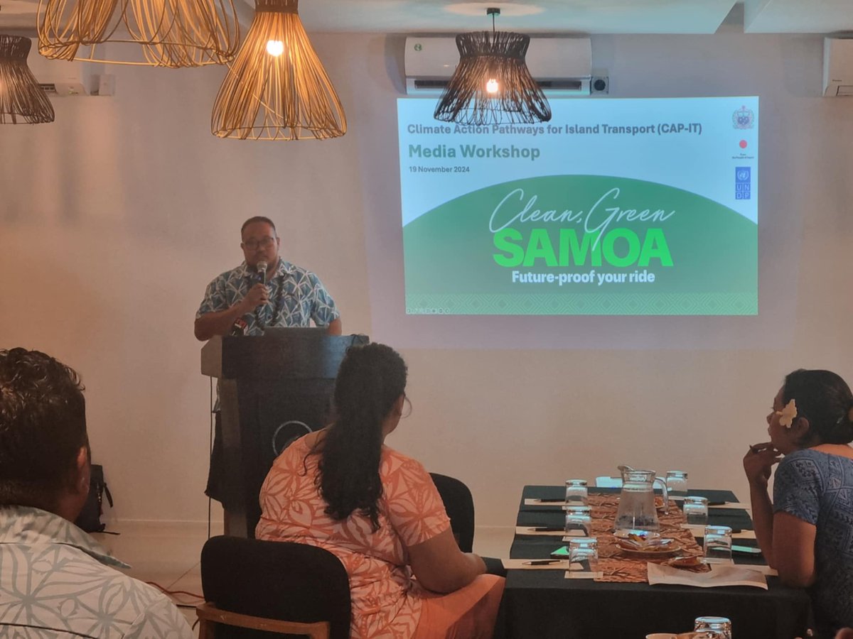 UNDP_Samoa's tweet image. The important role of the #media &amp;amp; communicators in getting the sust. dev. message to the masses was highlighted at the recent media workshop hosted by the #CAPIT project in Samoa. 
Funded by 🇯🇵, the project marks 🇼🇸's biggest effort to date to #decarbonize its transport sector.