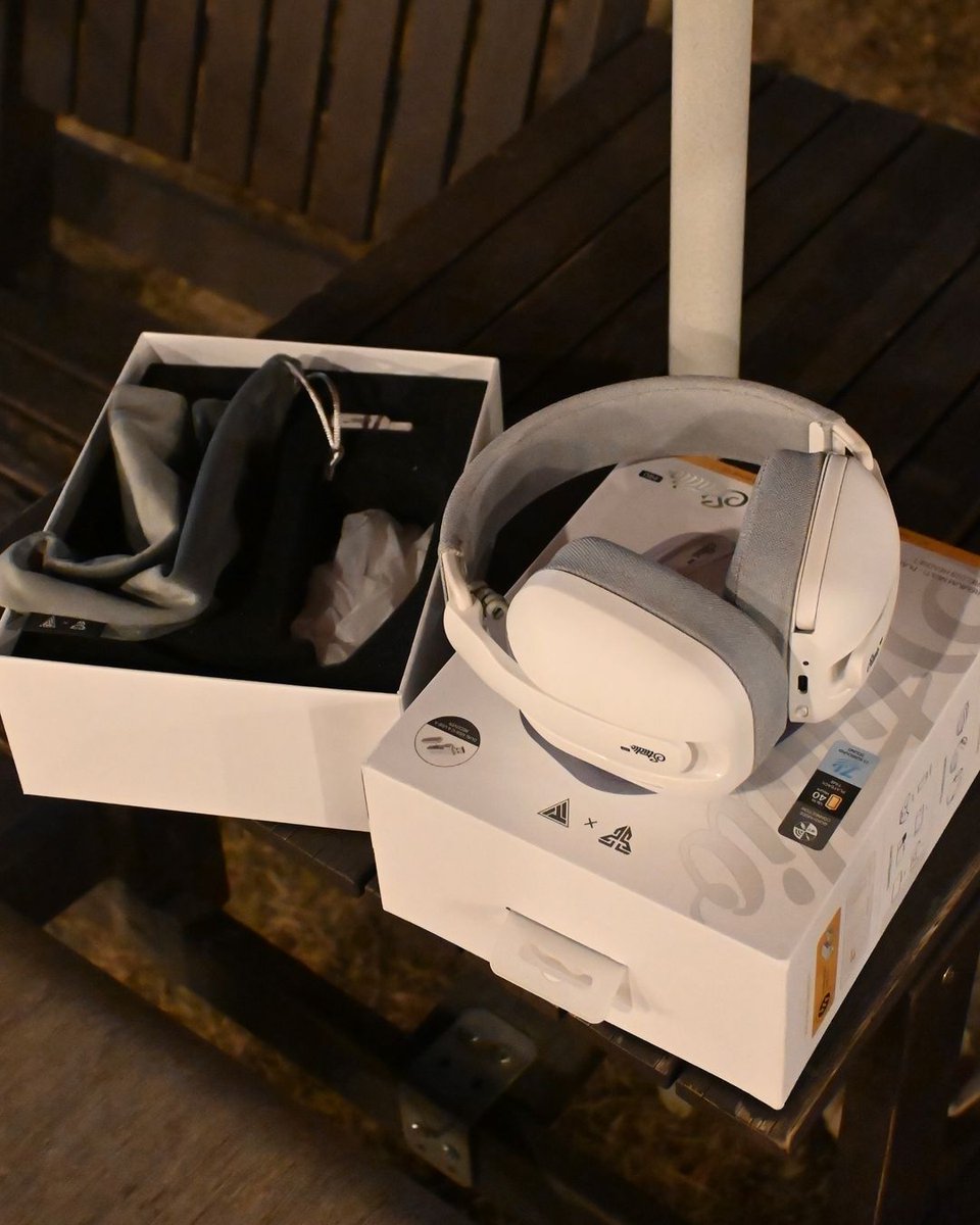 Fantech_World's tweet photo. Not just for gaming, you can use studio pro anywhere everywhere!! 🎧🏃♂️
Get it now : https://t.co/4Q4QBWiErX
#fantech #StudioPRO #fantechheadset https://t.co/iISzLUoWFK