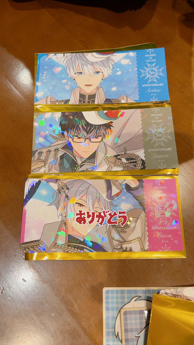 Parucco_murr's tweet photo. まほやく展 交換 譲渡 手渡し
アクリルスタンドバッジ
譲→ミチル
求→ムルor定価(880円)

ワッペン
譲→アーサー
求→ムルor定価(1100円)

キャラバッジ
譲→ホワイト2
求→スノウ,ムル

ホロチケ風カード
譲→アーサー,レノ
求→スノウ(決まり次第440円で譲渡可能)

続く↓ https://t.co/Oy2mBwb5Gk