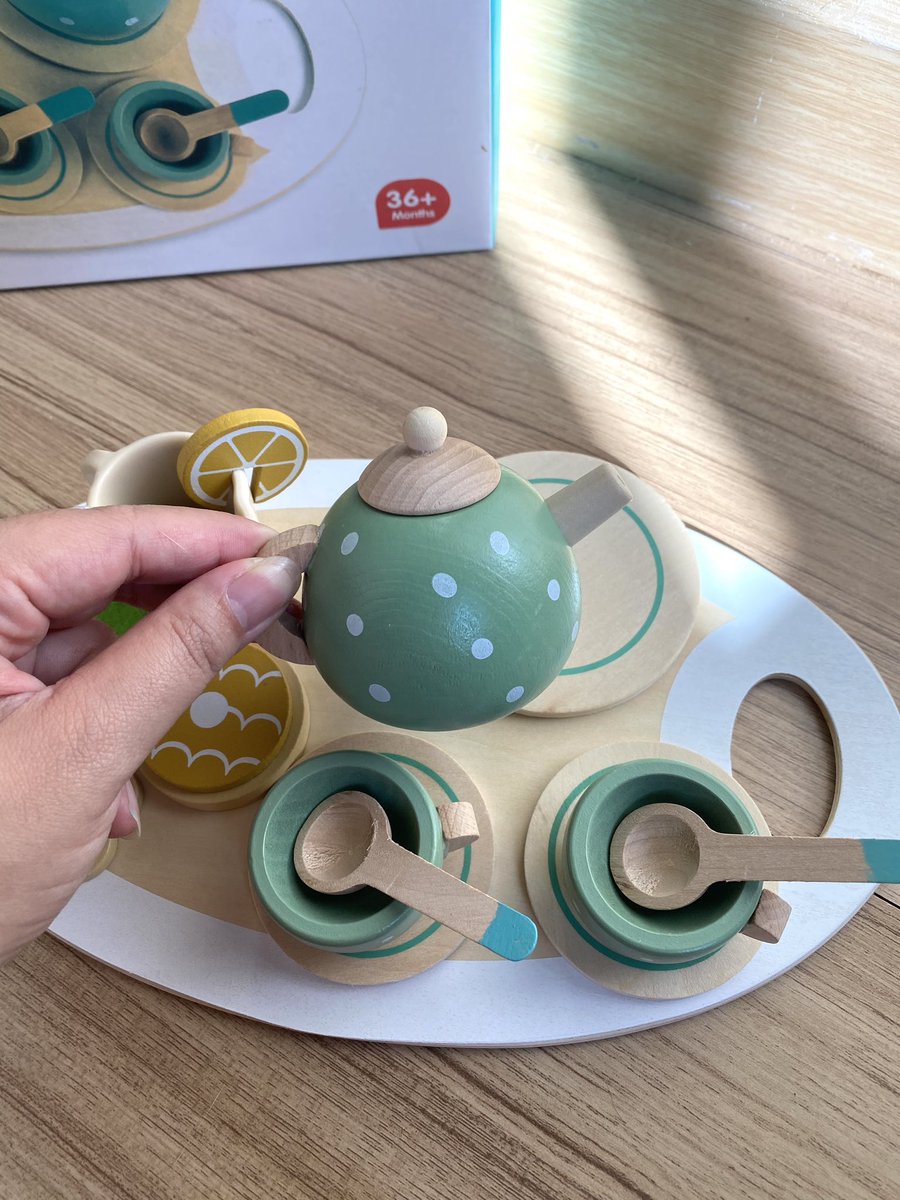 ABookCastle's tweet image. *** มีแค่ 3 กล่อง ***

Afternoon Tea Set ☕️🥯🍪
ชวนเด็กๆมาจิบน้ำชายามบ่ายกัน กับของเล่นงานไม้บทบาทสมมุติ ทำจากไม้เนื้อดี
ได้อุปกรณ์มากถึง 15 ชิ้น
เหมาสำหรับเด็กๆตั้งแต่ 3 ปีขึ้นไป

ราคา 299฿ ส่งฟรี!!

** สินค้าเดินทางมาจากต่างประเทศ กล่องยับย่นบ้างนะคะ ขอลูกค้าเข้าใจกันนะคะ **